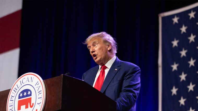 Même si Trump veut débattre, il refuse toujours de signer l'engagement de loyauté du RNC Même si Trump veut débattre, il refuse toujours de signer l'engagement de loyauté du RNC