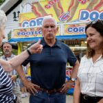 Ne regardez pas tous en même temps, mais Mike Pence pourrait devenir une colonne vertébrale