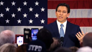 Ron DeSantis pense qu'un nouveau directeur de campagne, et non une greffe de personnalité, est son billet pour la Maison Blanche