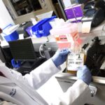 Étude Johns Hopkins : un traitement précoce par plasma peut réduire le risque de COVID à long terme