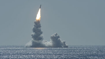 cc US Navy, modified, Trident II (D5LE) test launch