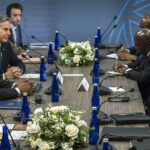 L'Angola parie sur les minéraux critiques et le corridor de Lobito cc modified, U.S. Secretary of Defense, https://flickr.com/photos/secdef/52561047392/in/photolist-2f3xpd4-2jipLps-V3aQNG-6j5Bhz-26eEKMB-WmKQhu-27BrTAe-27BrTJv-TEqHfV-2mWyKaT-2o5D7a9-2o5D7c3-TEqAfH-UTWoNR-UGn8JR-TEqBAi-TEqF14-TEqB58-UGna2a-TEqE5X-TEqD5v-TEqCov-UGnbit-27BrTWe-8xfj56-NCxYMt-2aZ7wyF-29Cf6iU-2aZ7uwV-2aZ7vAP-NBBrHn-29BhzKA-2aZ7sC4-NBBtpi-NBBsWK-NBBuw8-NBBtU6-2bgLmPs-2aZ7xBc-29BhJvw-2aZ7AVr-2bgLoaJ-29BhCKJ-2bgLo2C-2bgLnnm-2ciq4G9-NBBs6g-2aZ7ti2-Qf1yXJ-2ciq5pm