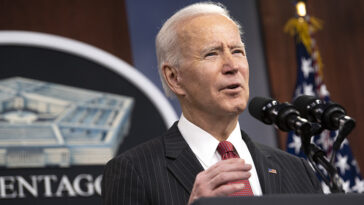 cc U.S. Secretary of Defense, modified, https://www.flickr.com/photos/secdef/50934779452