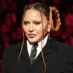 Madonna fait juste des trucs normaux de maman d'été avant de se lancer dans une tournée mondiale