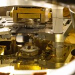 Ultrahigh-Vacuum Atomic Force Microscope