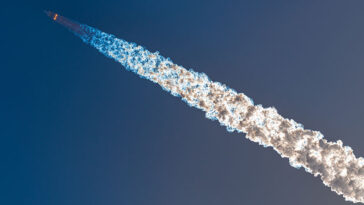 cc Glenn Beltz, modified, https://flickr.com/photos/n28307/52383406095/in/photolist-2nNWDC4-2jVTiLX-2jRhr52-sLR6fR-2jgGegQ-2kTgMFY-PnRmXd-raQGMy-raMfHe-dSzo2A-21tkYgA-nKScPU-GbMrTG-2jb8iEV-FLPqfC-2jhC5cH-mwf989-EepaaK-2kaXk66-2mE9w4z-KkAXP7-2ogz2pm-PnRnj5-2n6AhuZ-2m8MNxi-Zn4ZhH-8UrSmC-2mE6fw6-8UrSnL-binsBK-2k8tbvu-P35abQ-qTtgsF-khseQj-QWjLDo-BSySKe-GbMsbL-khpNVV-FvhhbN-awVaEv-2opkGsV-2k9gPVt-P4qRzy-cgrLLN-KiXk8h-2mdA7qh-2gzZJwy-fKURhz-26YFmVa-awXT4q