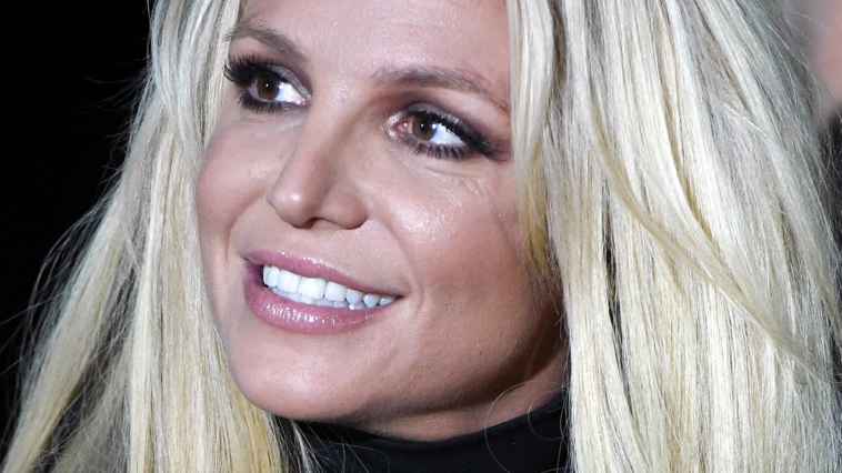 Britney Spears désactive brièvement Instagram avant la sortie de ses mémoires : « À bientôt en enfer »