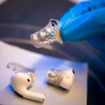 De nouveaux biocapteurs permettent aux écouteurs d’enregistrer l’activité cérébrale et les niveaux d’exercice