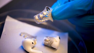 De nouveaux biocapteurs permettent aux écouteurs d’enregistrer l’activité cérébrale et les niveaux d’exercice