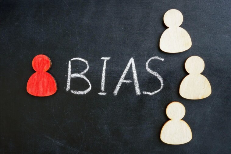 Bias Chalkboard Wooden Figures