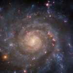 Du face-à-face au bord : l’histoire en spirale d’une galaxie époustouflante