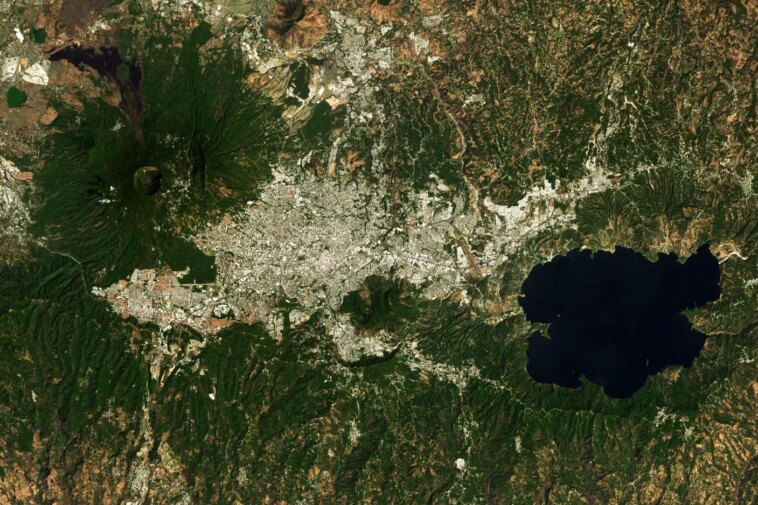 Entre éruptions volcaniques et tremblements de terre destructeurs : la saga enflammée de San Salvador