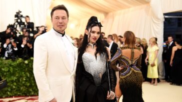 Grimes fait le premier pas vers l'établissement d'une relation parentale avec trois enfants avec Elon Musk