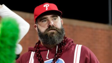 Jason Kelce est un peu nerveux pour Travis Kelce et Taylor Swift
