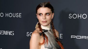 Julia Fox pense que Pete Davidson a besoin de voir une dominatrice