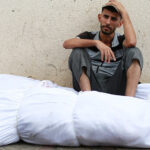 Le Moyen-Orient au bord du gouffre : pourquoi le conflit à Gaza doit cesser Palestinian News & Information Agency (Wafa) , modified, https://commons.wikimedia.org/wiki/File:Damage_in_Gaza_Strip_during_the_October_2023_-_18.jpg