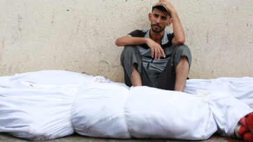 Palestinian News & Information Agency (Wafa) , modified, https://commons.wikimedia.org/wiki/File:Damage_in_Gaza_Strip_during_the_October_2023_-_18.jpg