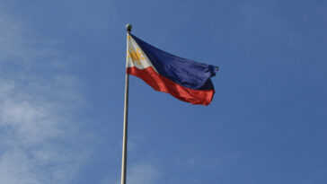 cc Gary Todd, modified, https://www.flickr.com/photos/101561334@N08/10600722766/in/photostream/