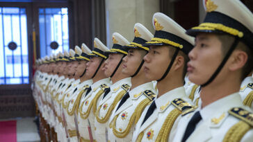 cc US Department of Defense, modified, https://flickr.com/photos/39955793@N07/46797927122/in/photolist-2einBjs-25RsUDW-2mJeyTg-5BvTXg-zHTW31-fZRQJM-Hqxpbk-Mpmu6K-ARNzLP-AFwQnS-VFv1sT-2kbXX1w-27w1yRo-4dtKJ4-LPykXD-a44fms-74MMmV-74RFK7-2mJgMXz-74RFB1-GsH5zw-ehevvw-25RpJnj-yszaYi-MffrkV-25RsUVY-XGvJ8L-2oLDXFy-Wx56fX-XLAAin-XLAACF-Q3V2VA-2oLJVZv-XLAzFv-27eBSfe-Xaywju-Xyp1pv-XLABqn-2kMLCzX-egrQ5b-5Aciws-27eBSjn-Xyp54e-ecg9P5-gbDFkL-XGw37m-2kMRquJ-28BpW3e-WuLFPq-25RpJe3