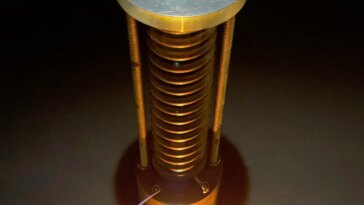 Supercapacitor Made of Ancient Abundant Materials