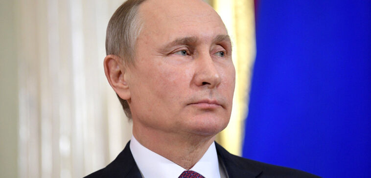 Poutine ne « protège » pas les Russes de souche en Ukraine ou ailleurs cc The Russian Presidential Press and Information Office, modified, https://commons.wikimedia.org/wiki/File:Vladimir_Putin_%282017-01-17%29.jpg