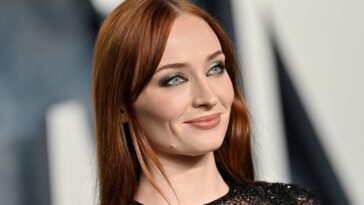 Sophie Turner revient sur Instagram avec un peu d'aide de Taylor Swift