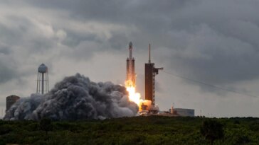 SpaceX Falcon Heavy Blast Off : le vaisseau spatial Psyche de la NASA en route vers un astéroïde riche en métaux