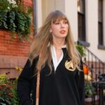 Taylor Swift dénonce les attentes de « l'ère victorienne » concernant sa vie amoureuse en 1989 (version Taylor) Taylor Swift dénonce les attentes de « l'ère victorienne » concernant sa vie amoureuse en 1989 (version Taylor)