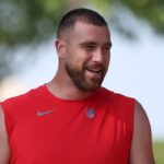 Travis Kelce achète un manoir de 6 millions de dollars à Kansas City avec son propre parcours de mini-golf