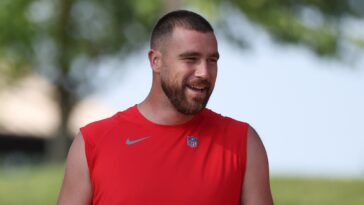 Travis Kelce achète un manoir de 6 millions de dollars à Kansas City avec son propre parcours de mini-golf