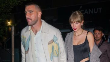 Travis Kelce va bien avec l'équipe de sécurité de Taylor Swift, "Blacked Out" sur Saturday Night Live