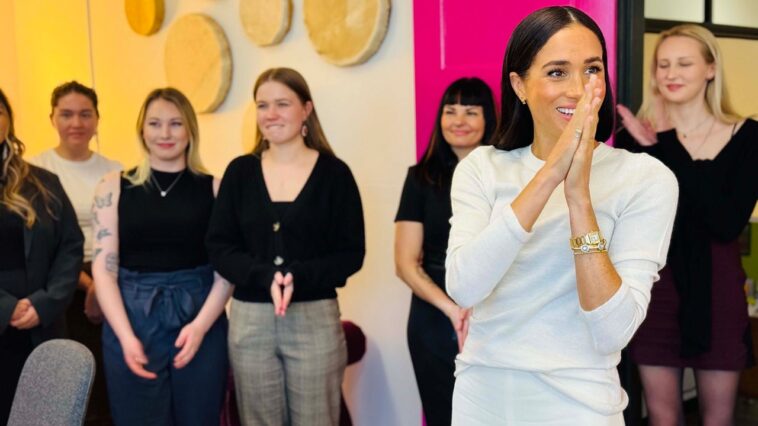 Meghan Markle revient à l'association caritative pour filles de Vancouver après sa visite en 2020