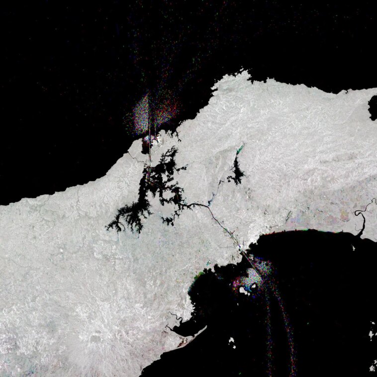 Depuis l'espace, un aperçu saisissant du rôle et des défis du canal de Panama Earth From Space Panama Canal