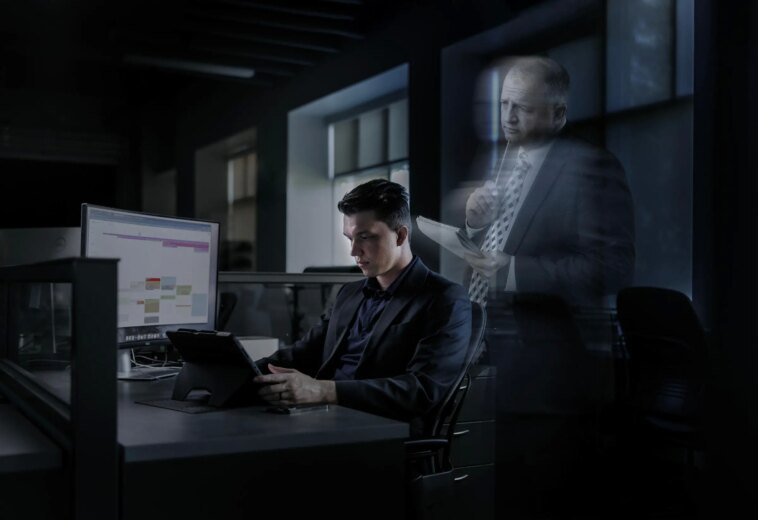 Des chercheurs révèlent le pouvoir des « rencontres fantomatiques » sur les organisations Des chercheurs révèlent le pouvoir des « rencontres fantomatiques » sur les organisations