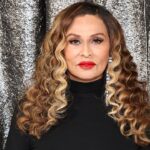 La mère de Beyoncé répond aux commentaires « ignorants » et « racistes » sur le look de la chanteuse à la première de Renaissance La mère de Beyoncé répond aux commentaires « ignorants » et « racistes » sur le look de la chanteuse à la première de Renaissance