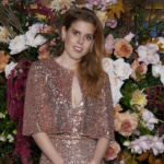 La princesse Béatrice porte une Kate Middleton et opte pour une robe scintillante La princesse Béatrice porte une Kate Middleton et opte pour une robe scintillante