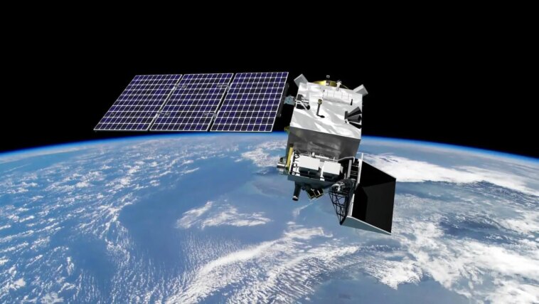 Le dernier héros climatique de la NASA, PACE, vient d'atterrir en Floride et il est prêt à décoller PACE Spacecraft In Orbit Over Earth