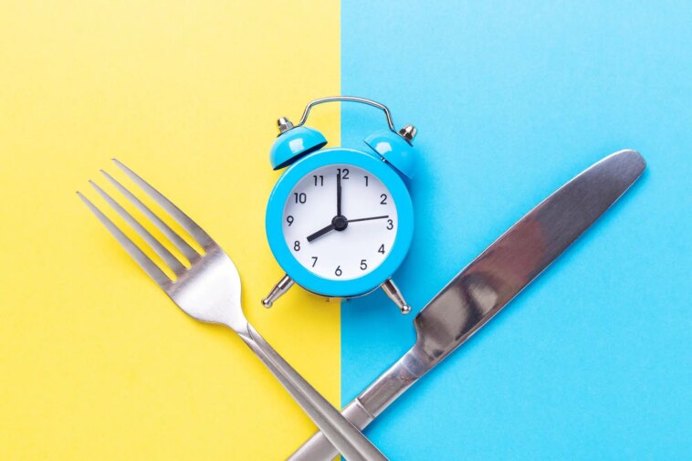 Le jeûne intermittent est-il sûr et efficace pour les diabétiques ? Intermittent Fasting Concept