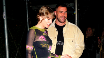 Le père de Travis Kelce aime que Taylor Swift soutienne l'horaire de sommeil très exigeant de son fils