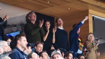Le prince Harry et Meghan Markle font une apparition surprise lors d'un match de la LNH