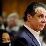 Les trébuchements d'Eric Adams pourraient donner une ouverture à Andrew Cuomo