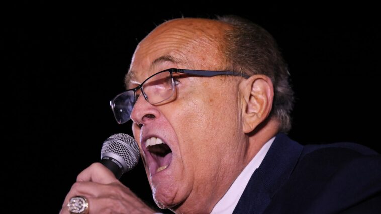 Rudy Giuliani poursuivi pour être à nouveau un mauvais payeur présumé