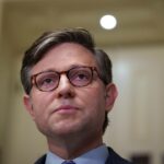 Surprise : Mike Johnson a déjà travaillé avec un groupe de thérapie de conversion qui prétendait pouvoir transformer les homosexuels en hétérosexuels