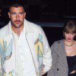 Taylor Swift exécute une course de 10 mètres digne du Temple de la renommée dans les bras de Travis Kelce