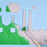 Une nature positive d’ici 2030 : un objectif réaliste ou un rêve écologiste ? Cardboard Factory Greenwashing Concept