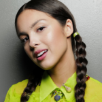 Olivia Rodrigo à propos de sa ballade Hunger Games : "Cela m'a permis de développer de nouveaux muscles" Olivia Rodrigo à propos de sa ballade Hunger Games : "Cela m'a permis de développer de nouveaux muscles"