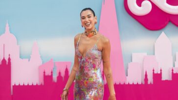 Dua Lipa pense que Greta Gerwig a « défié tous les pronostics » sur Barbie et était heureuse de l'accompagner dans la balade