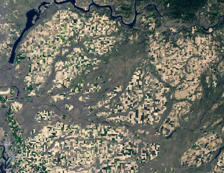 Échos de l'ère glaciaire : les spectaculaires Scablands sculptés par le lac glaciaire Missoula Échos de l'ère glaciaire : les spectaculaires Scablands sculptés par le lac glaciaire Missoula