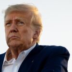 « Empoisonner le sang » : Donald Trump multiplie les propos anti-migrants lors d'un rassemblement dans le New Hampshire « Empoisonner le sang » : Donald Trump multiplie les propos anti-migrants lors d'un rassemblement dans le New Hampshire