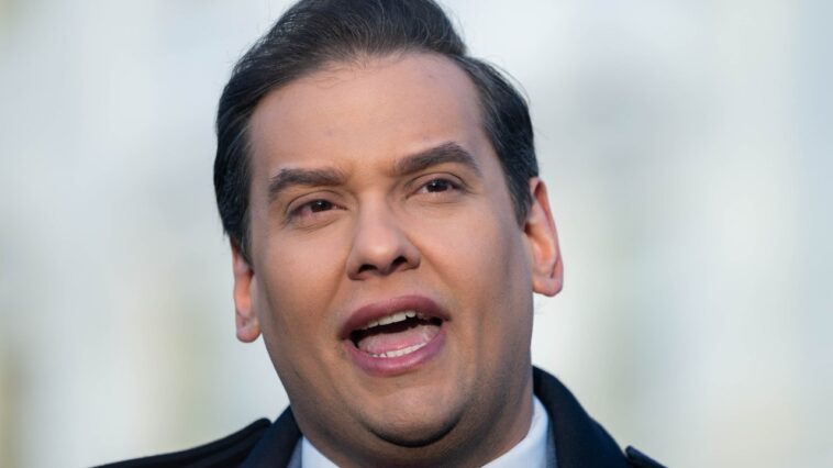 George Santos est sur Cameo et facture 200 $ pièce pour les vidéos d'anniversaire, de vacances et « Gossip » George Santos est sur Cameo et facture 200 $ pièce pour les vidéos d'anniversaire, de vacances et « Gossip »